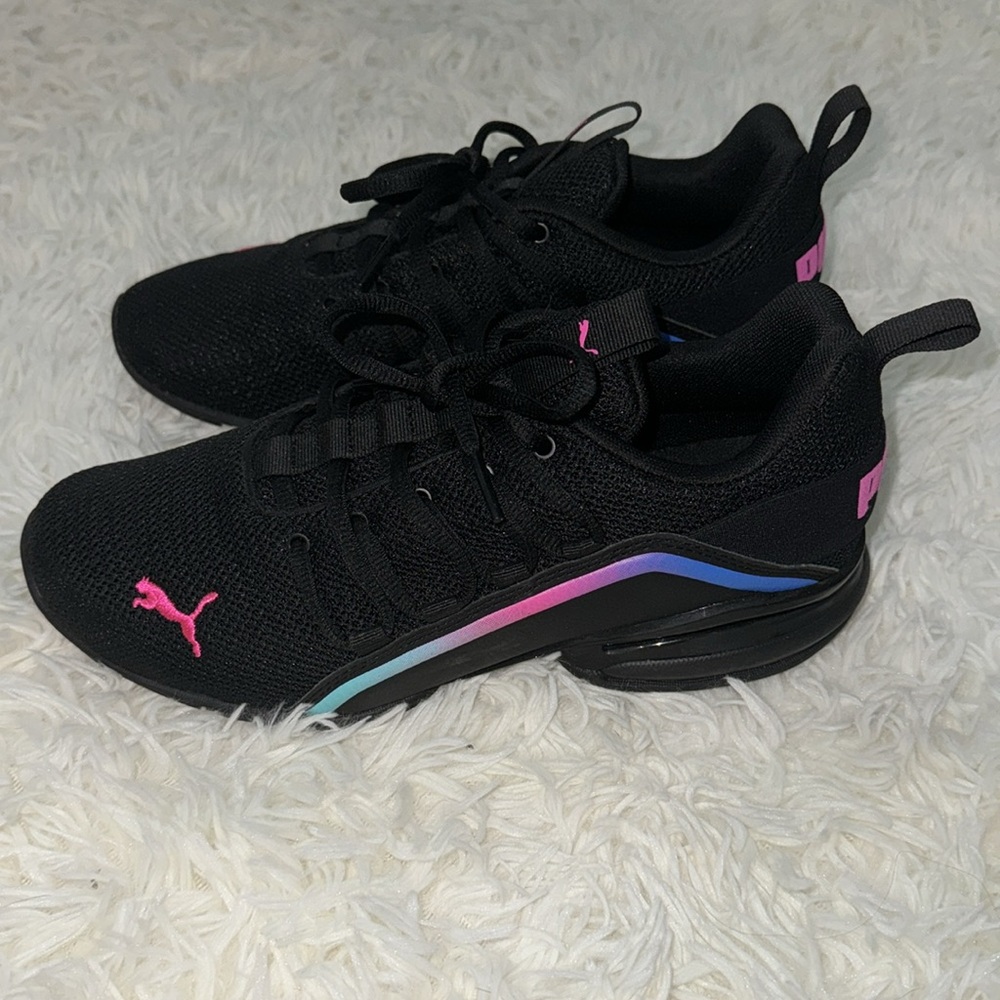 Pumas size 8.5